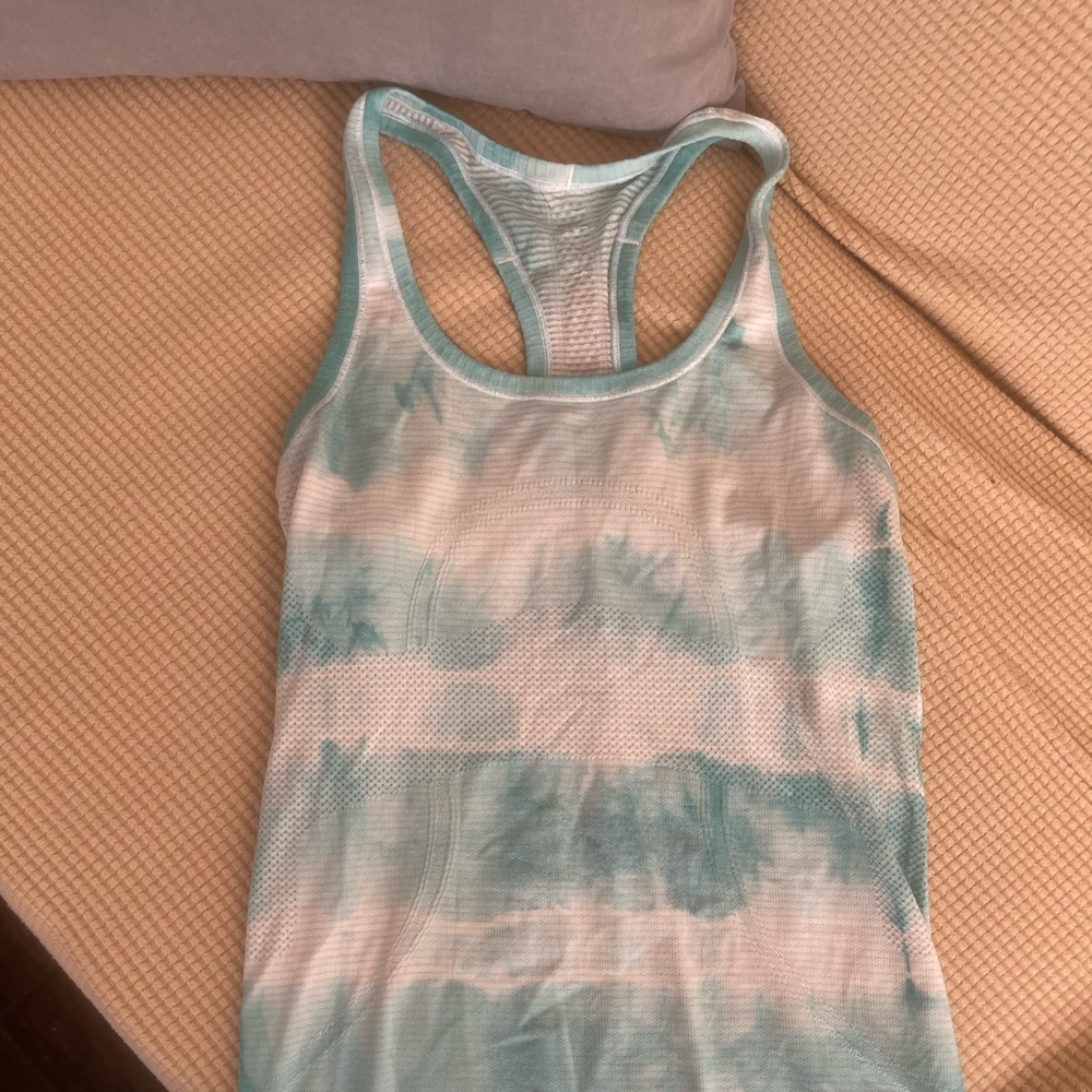 Lulu Lemon Razorback Tank